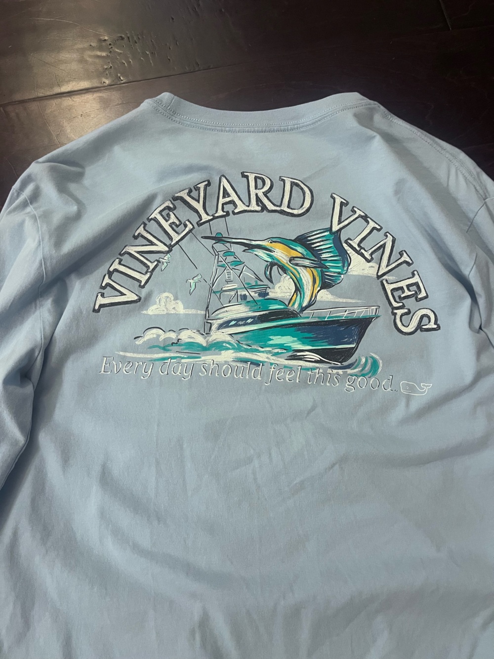 Vineyard Vines Light Blue Long Sleeve Tee with Marlin & Boat Graphic men’s XS